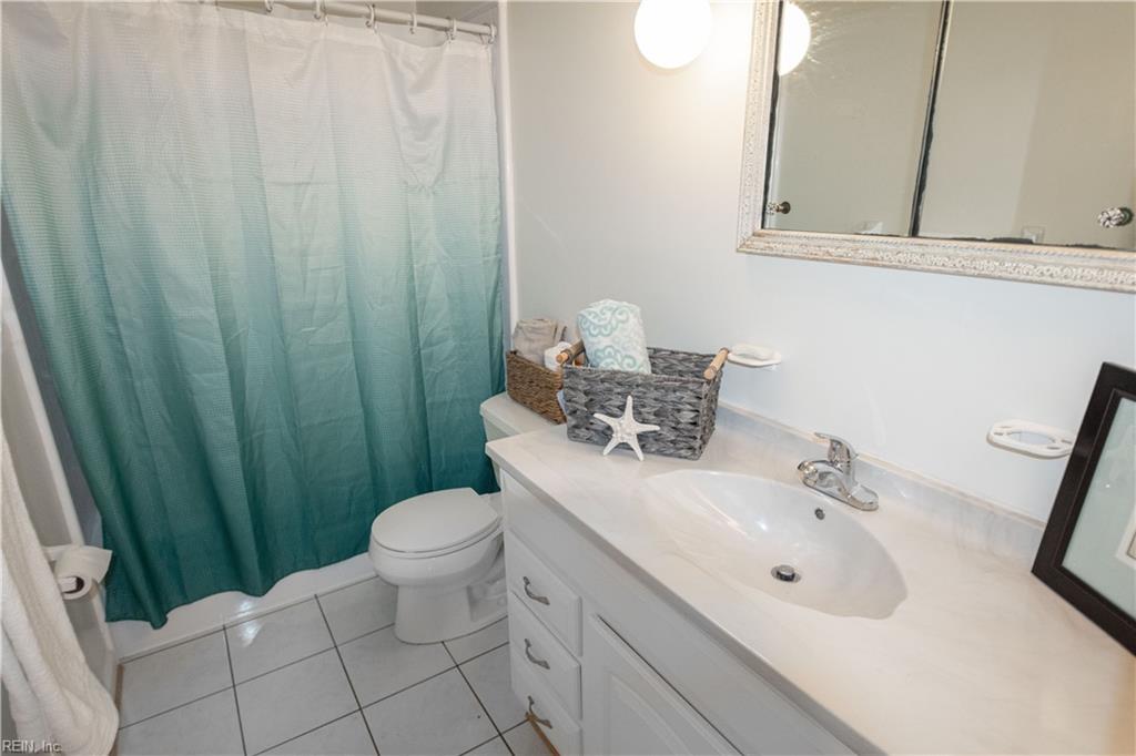 809 Sussex CT
