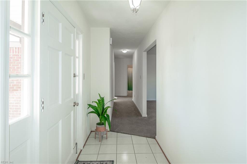 809 Sussex CT