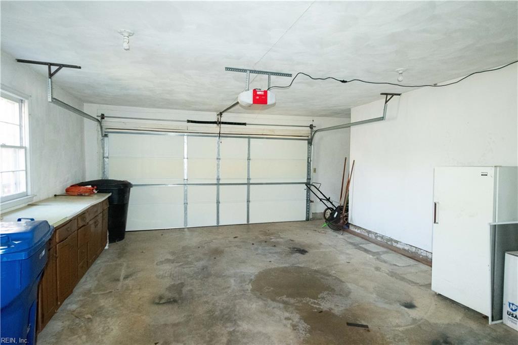 809 Sussex CT