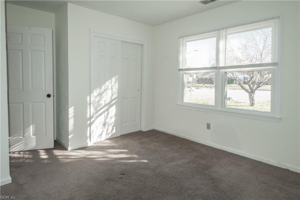 809 Sussex CT