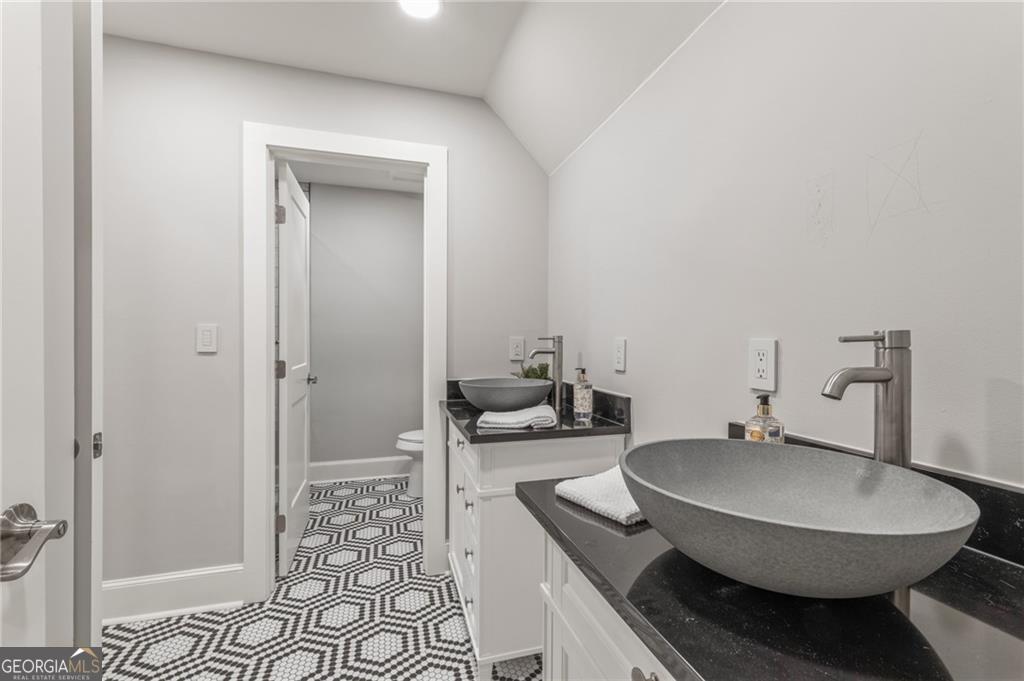 2425 Birmingham Road