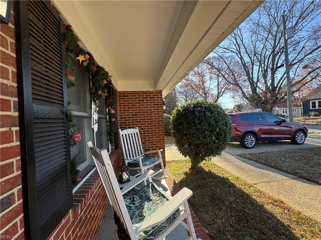 232 Pine AVE
