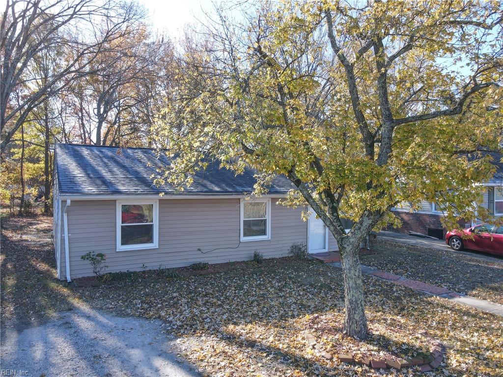 138 Weaver RD E