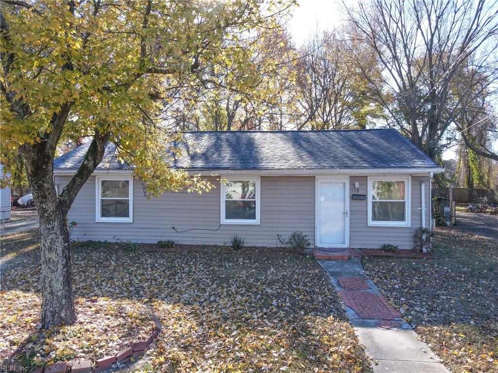 138 Weaver RD E