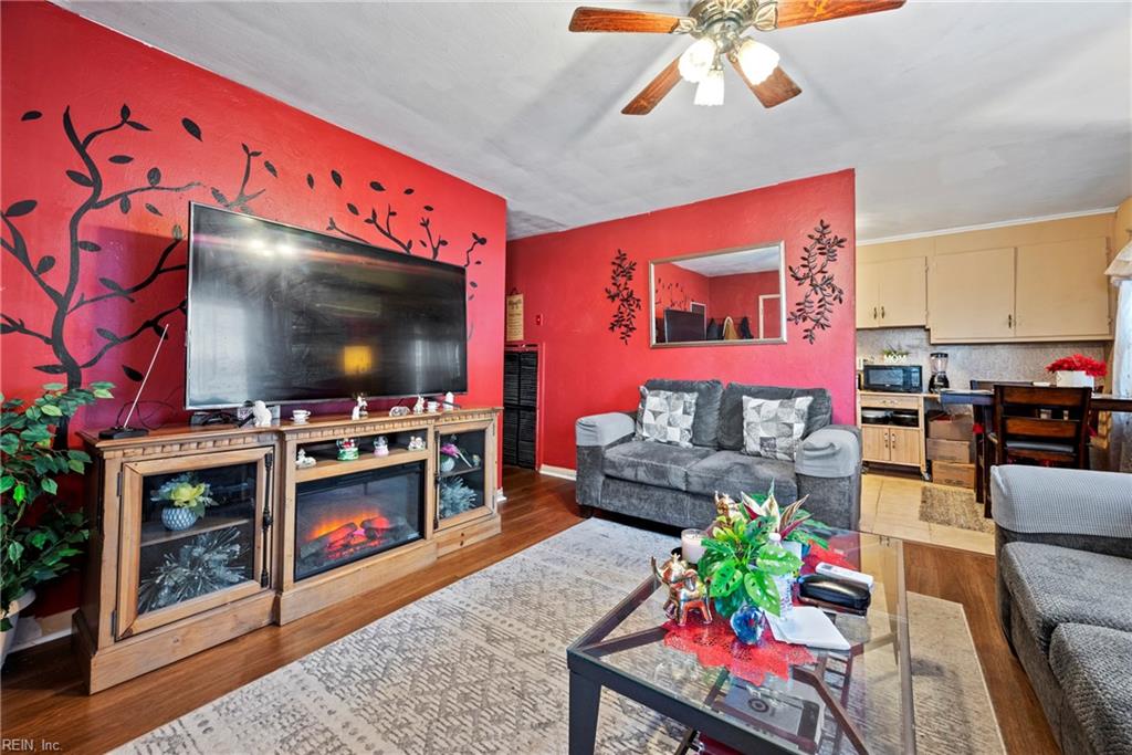 138 Weaver RD E