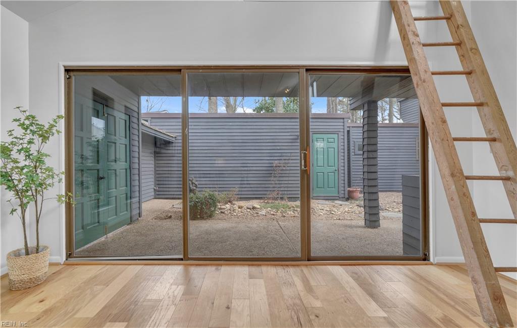 2101 Cutler RDG