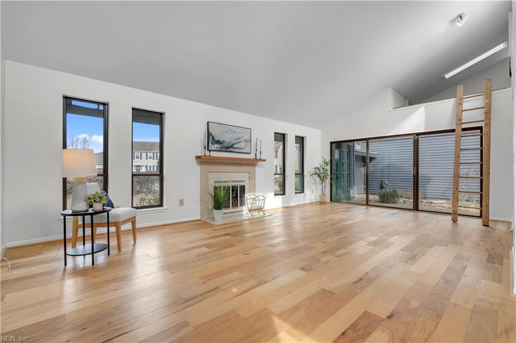 2101 Cutler RDG