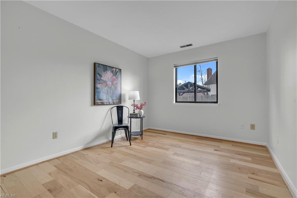 2101 Cutler RDG
