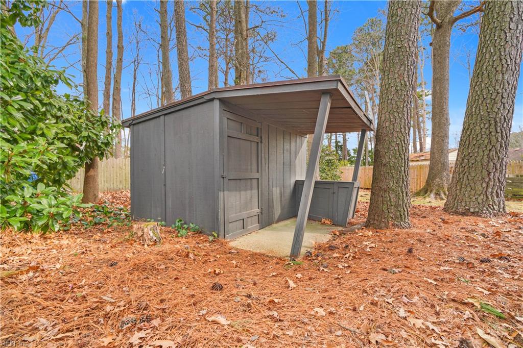 2101 Cutler RDG