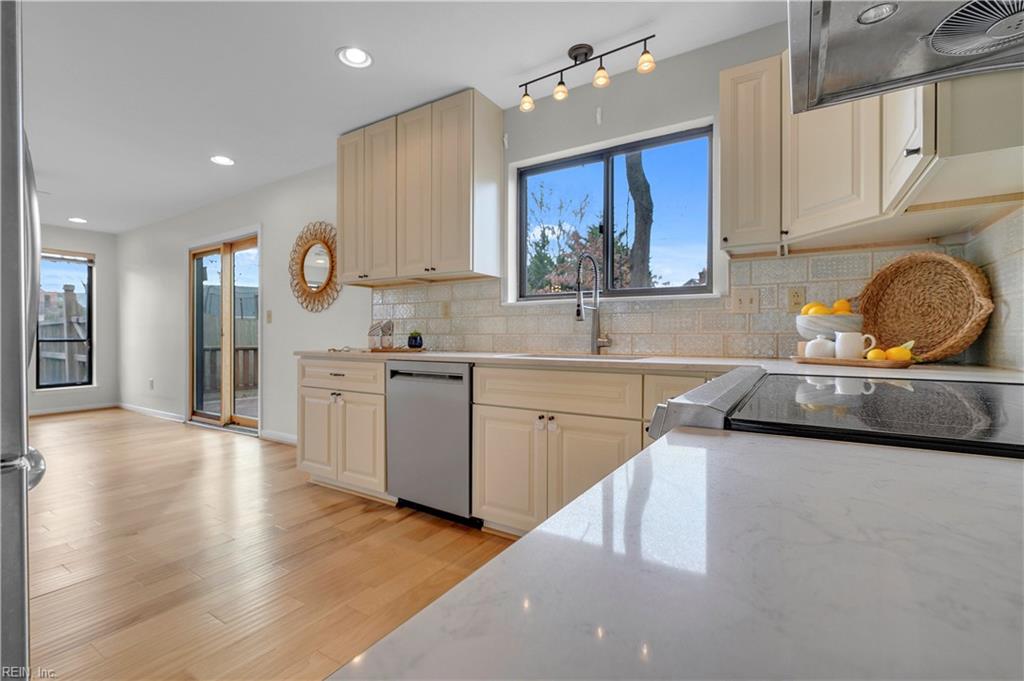 2101 Cutler RDG