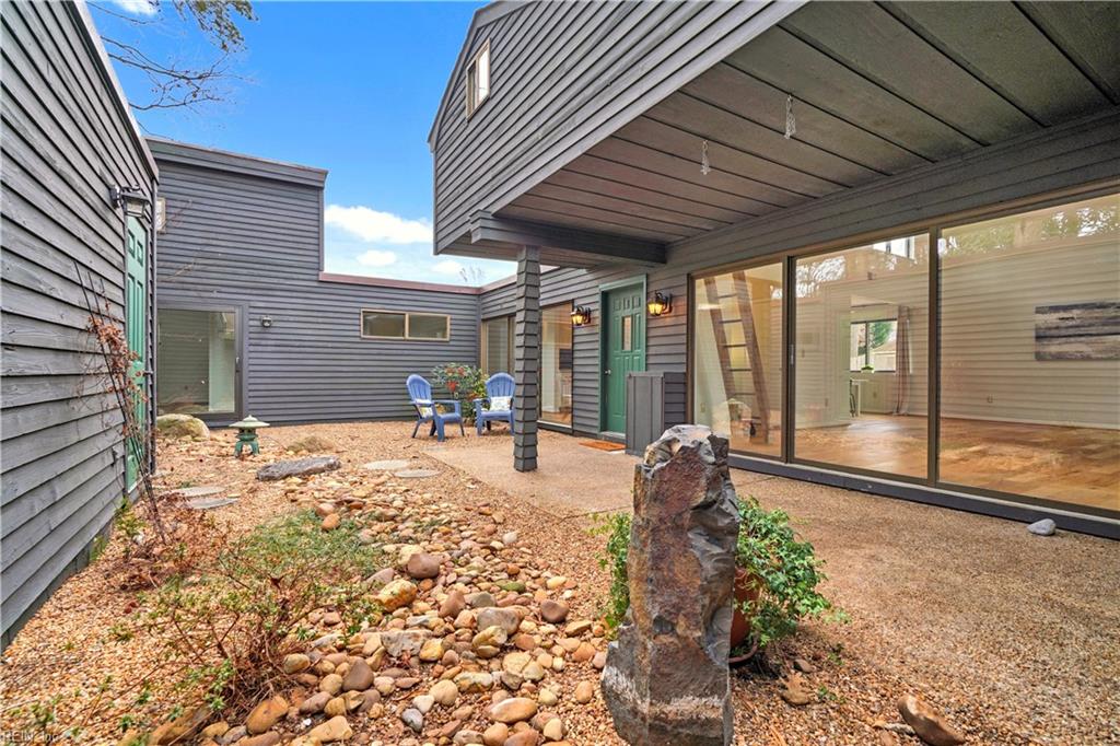 2101 Cutler RDG