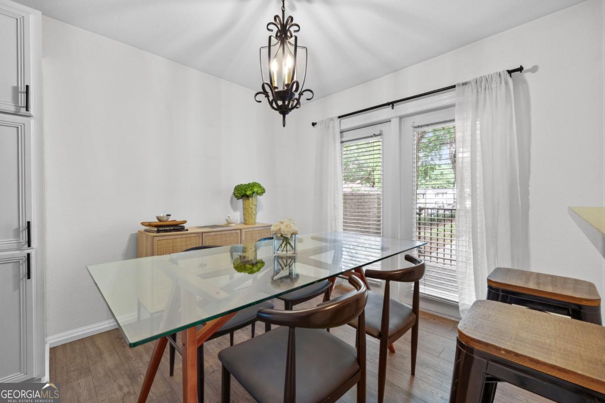 6940 Roswell Road # 21A