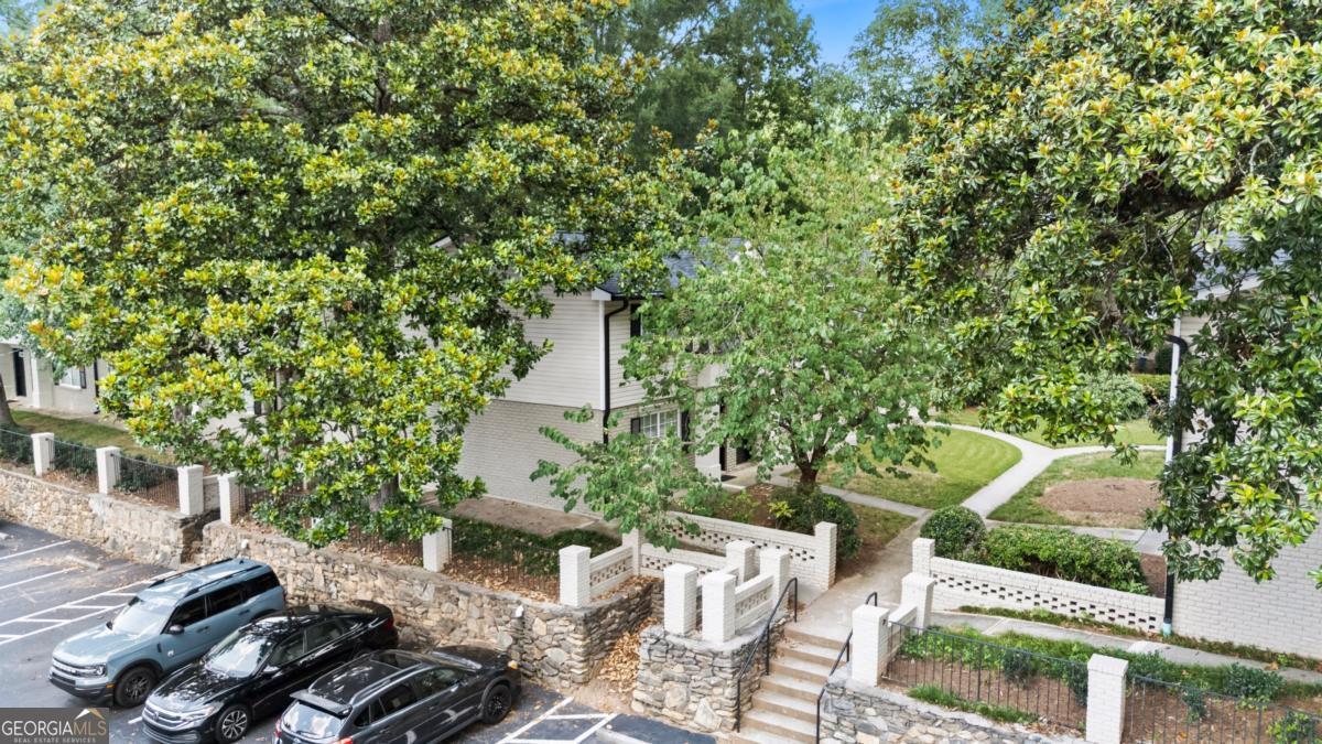 6940 Roswell Road # 21A