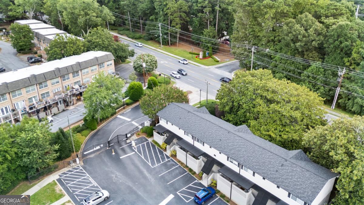 6940 Roswell Road # 21A