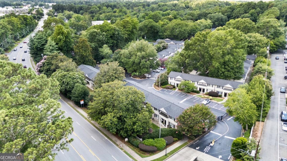 6940 Roswell Road # 21A