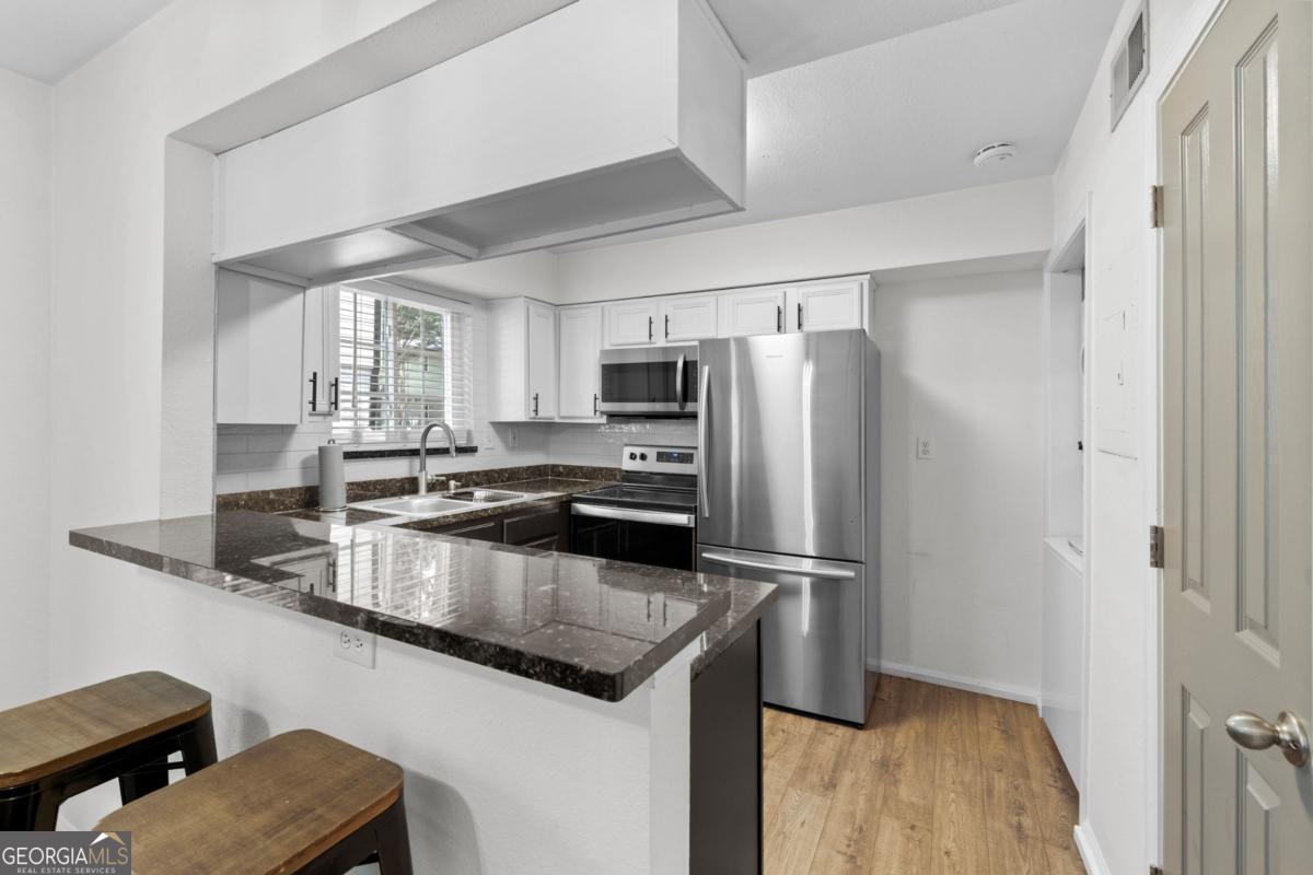 6940 Roswell Road # 21A