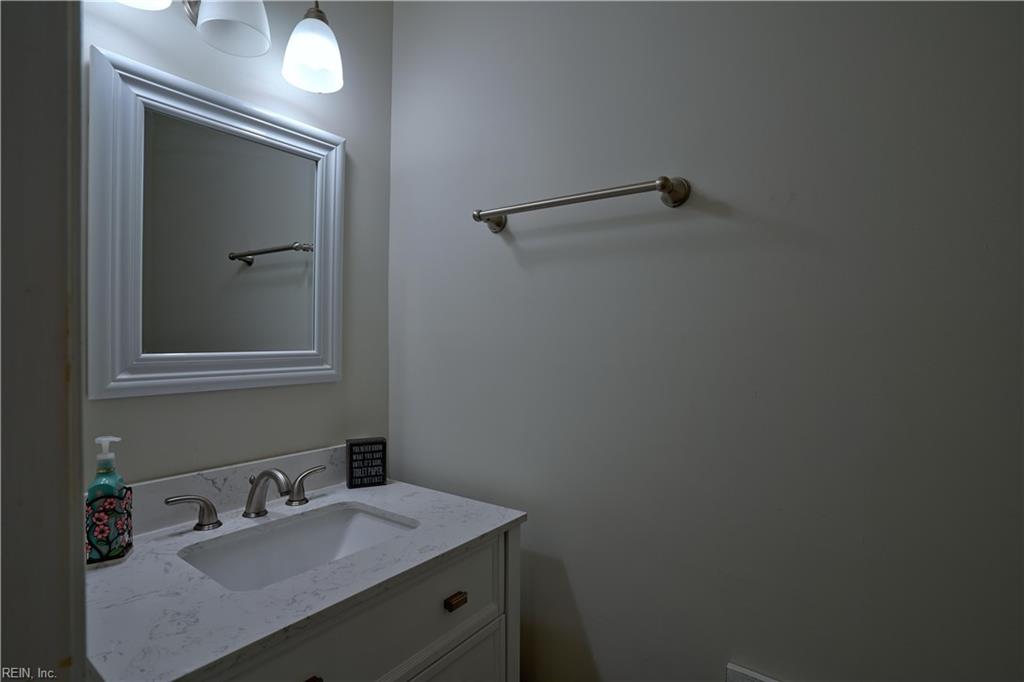 1803 Olde Buckingham RD