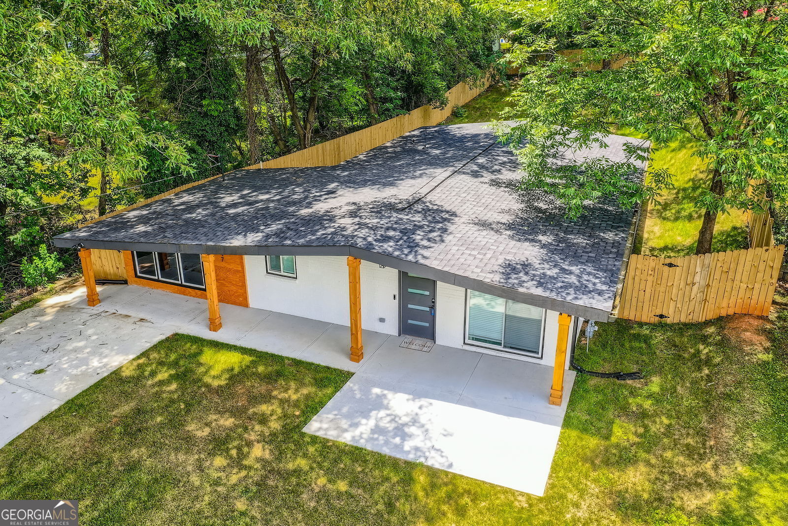 2047 Boulderview Drive SE