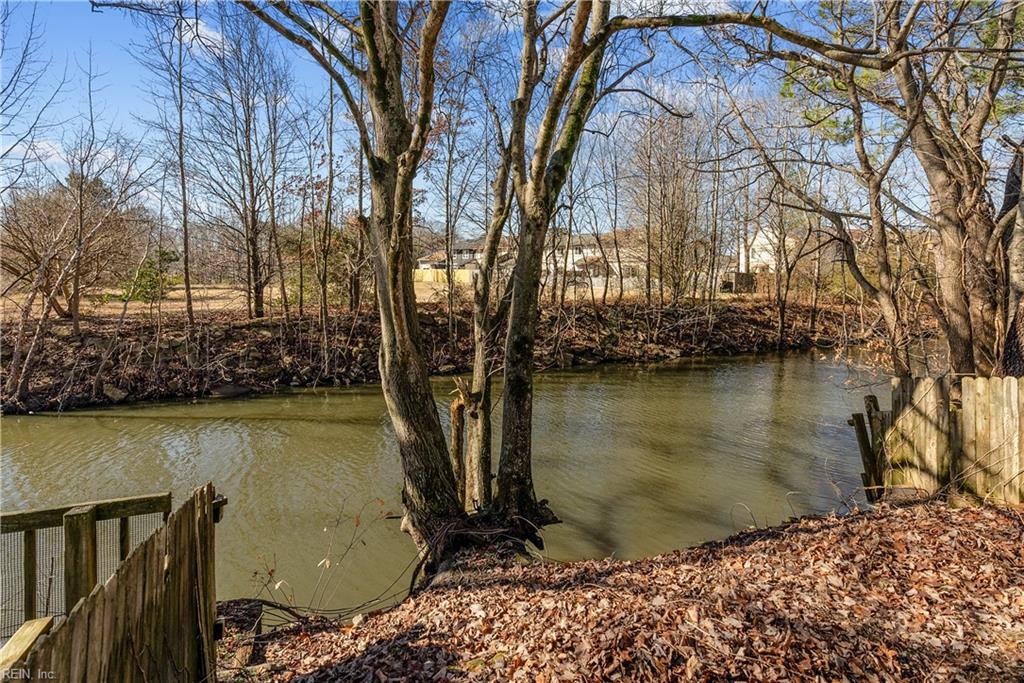 719 Waters DR