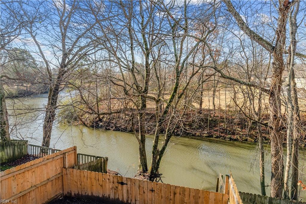 719 Waters DR