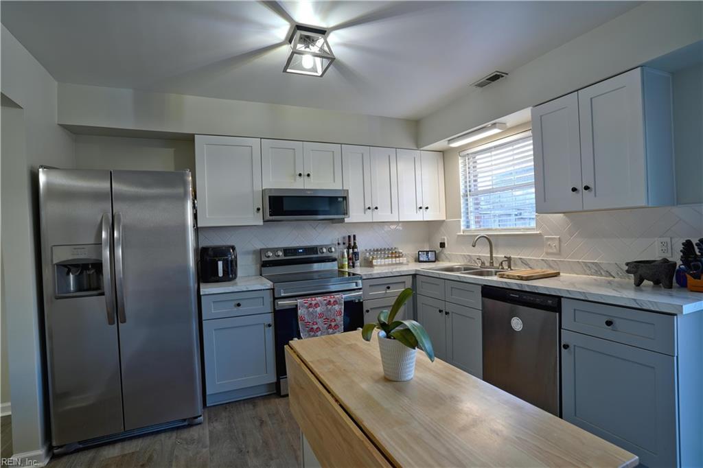 1803 Olde Buckingham RD