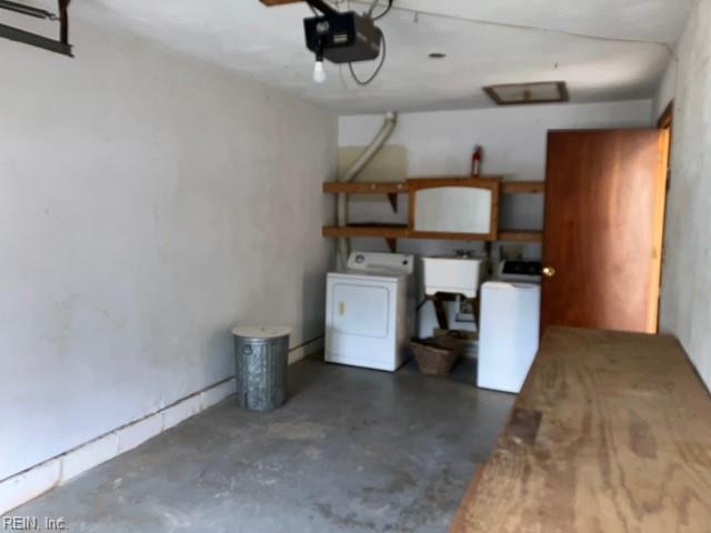 1592 Hummingbird LN