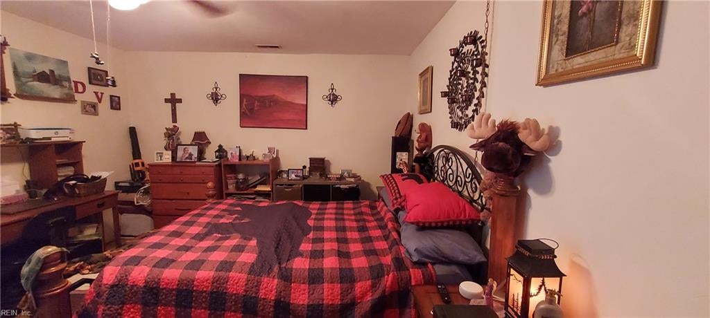 2102 Point Hollow CT