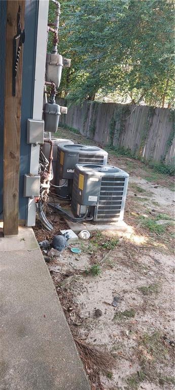 2102 Point Hollow CT