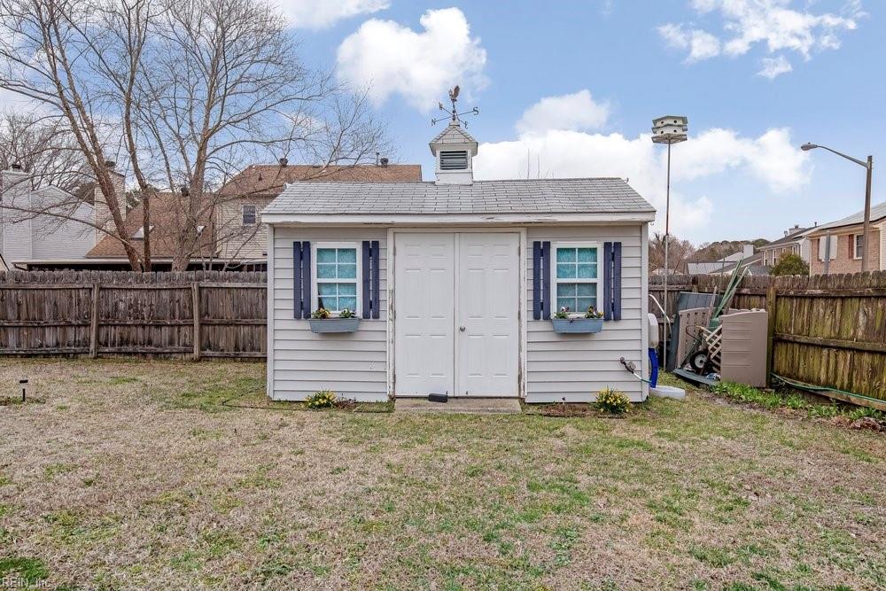 1850 Bloomfield DR