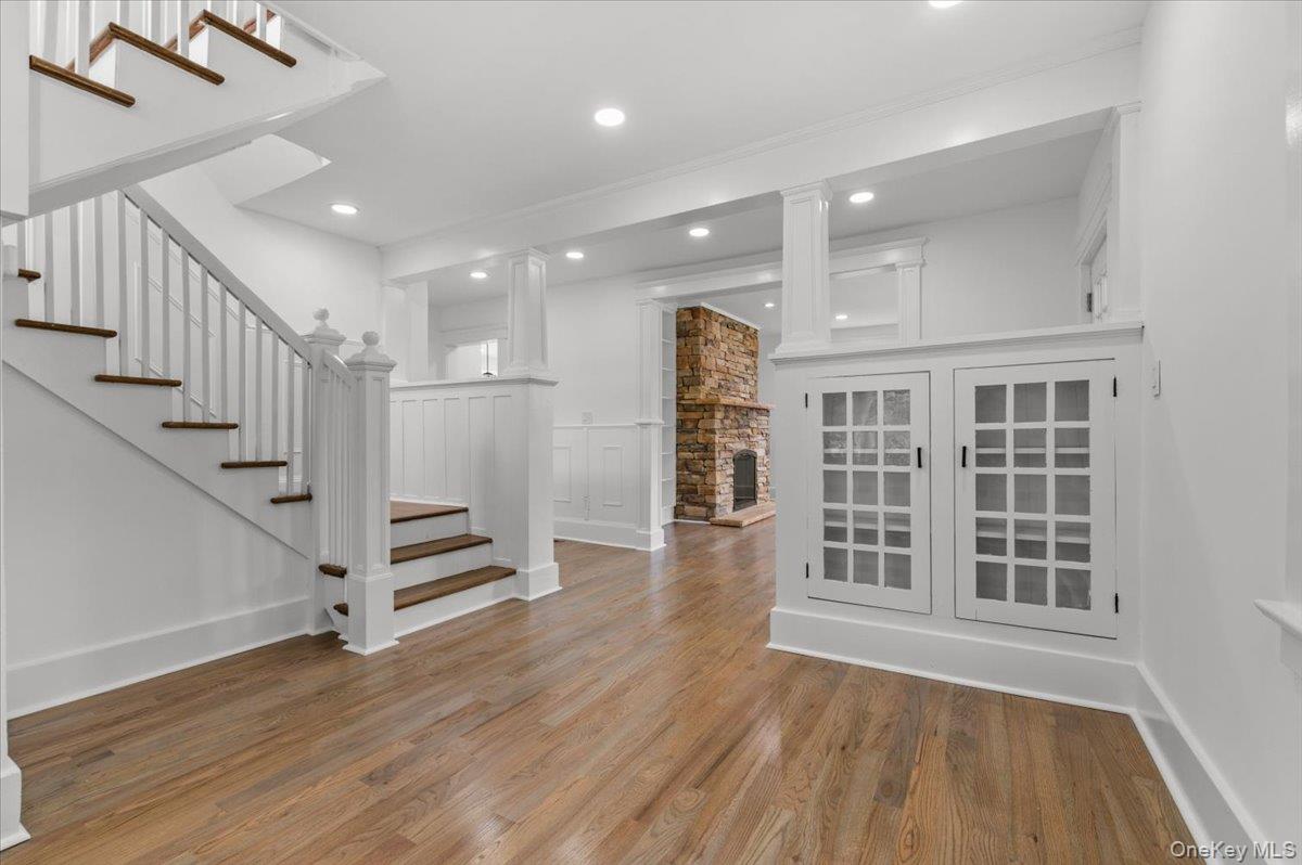 28 Ketewomoke Drive