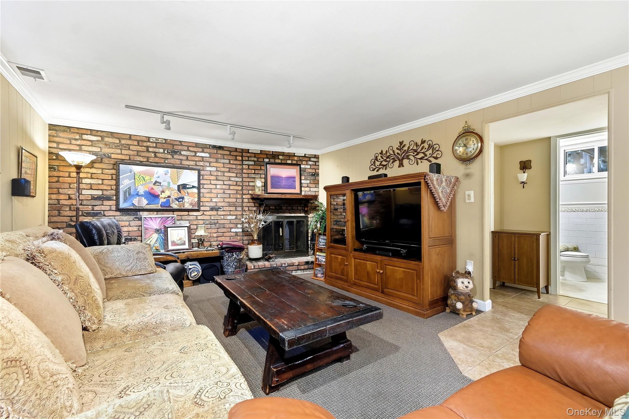 26 Pickwick Hill Drive