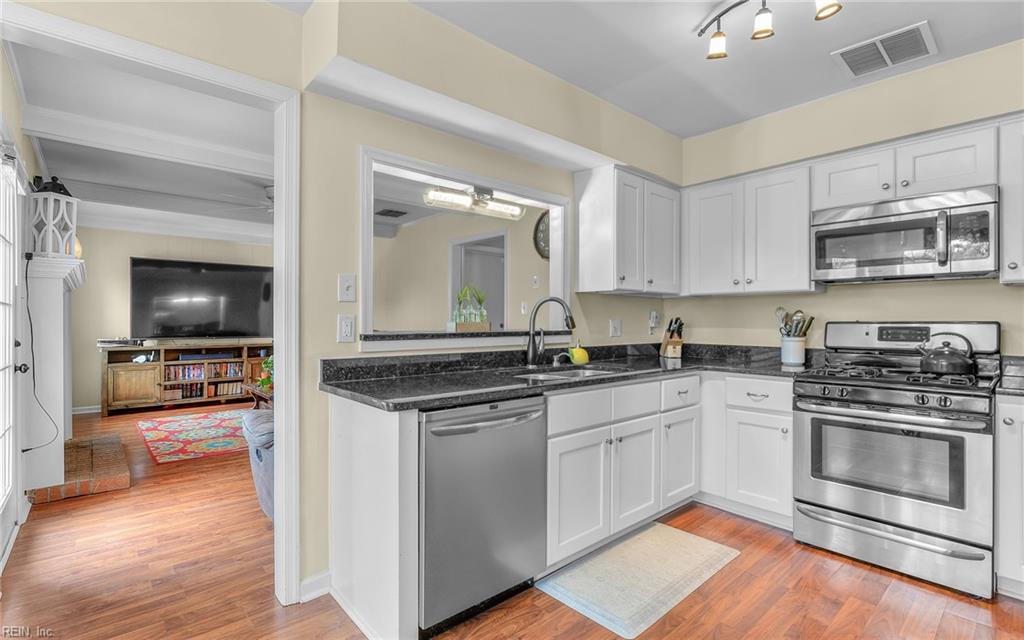 1404 Marmora RD