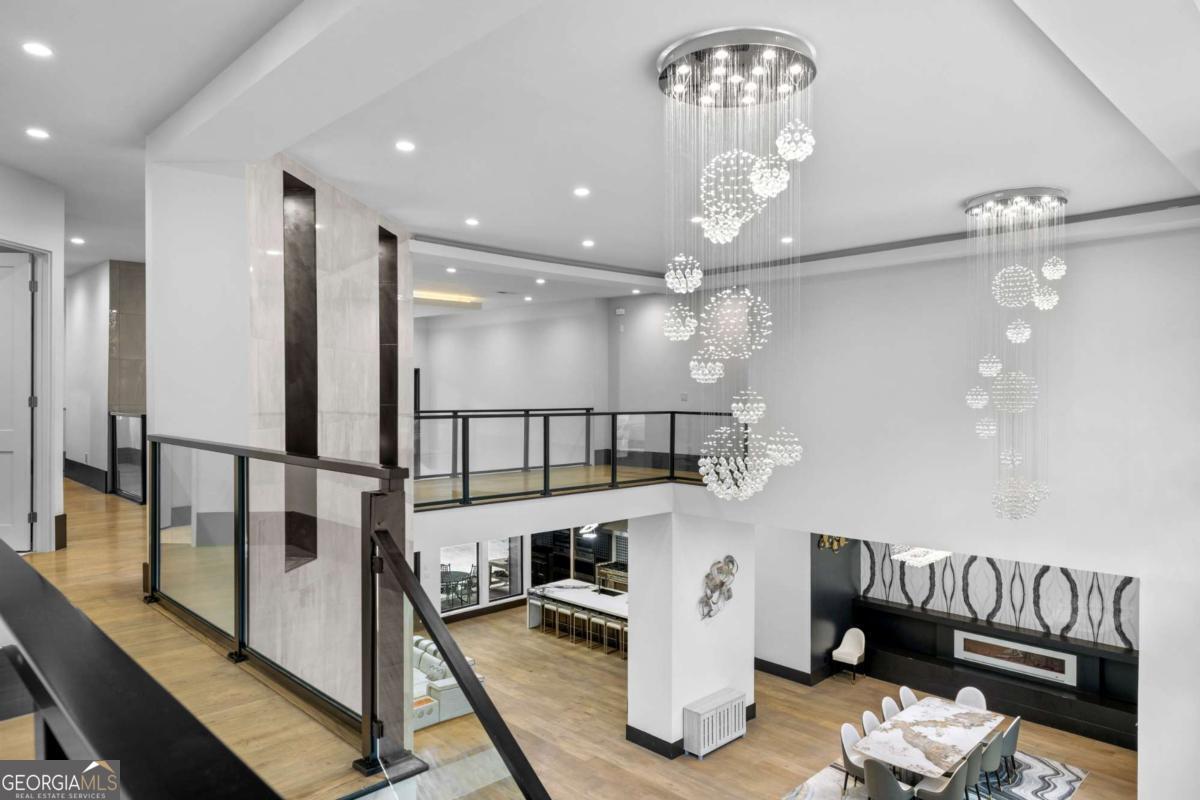 2401 Greenglade Road NE