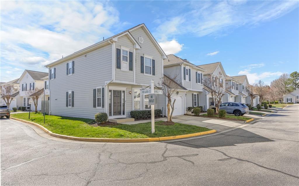 2304 Barnsely CT