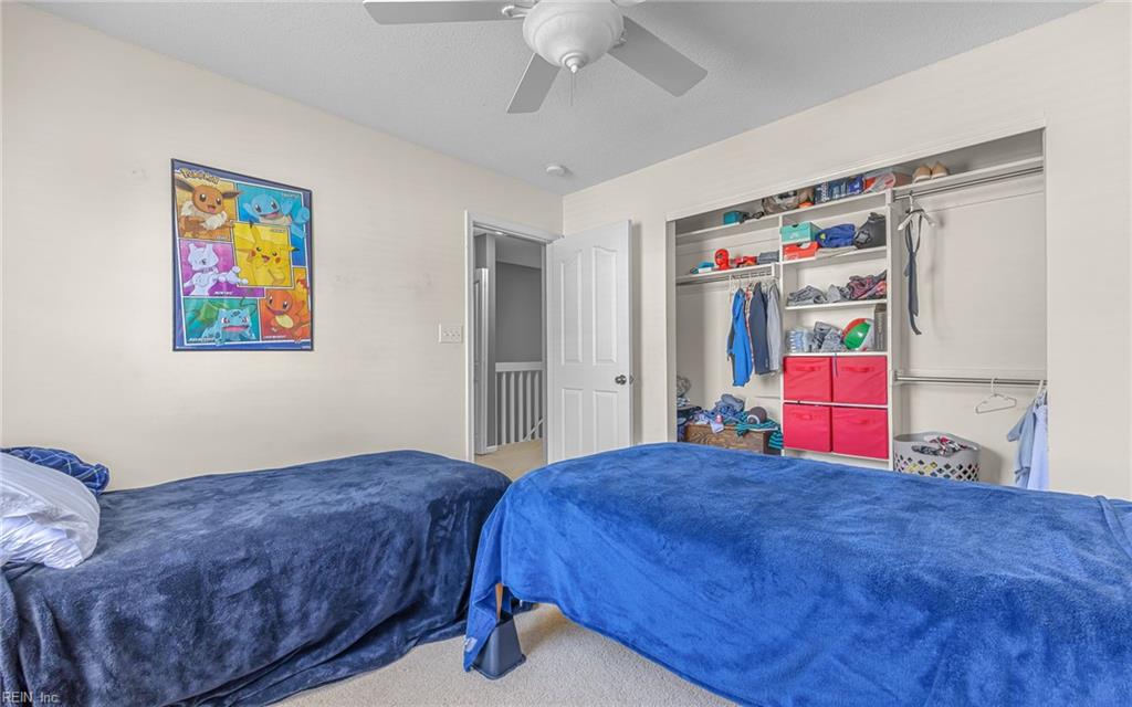 2304 Barnsely CT