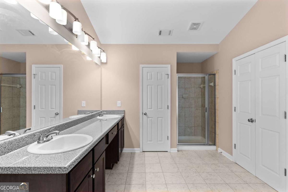 13581 Weycroft Circle