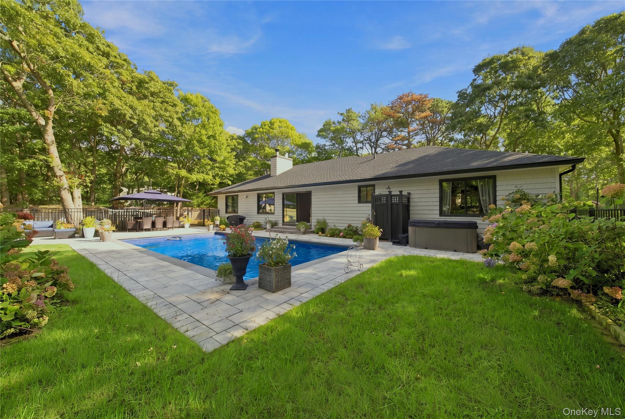 7 Bridle Path