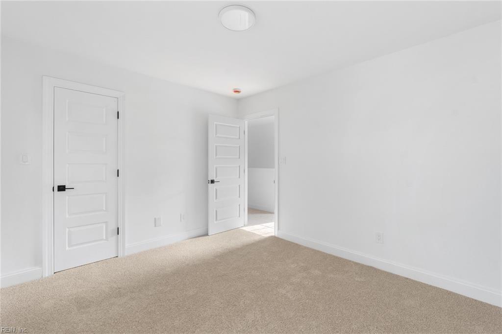1217 Marshall AVE