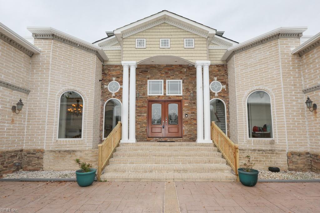 1608 Venetian WAY