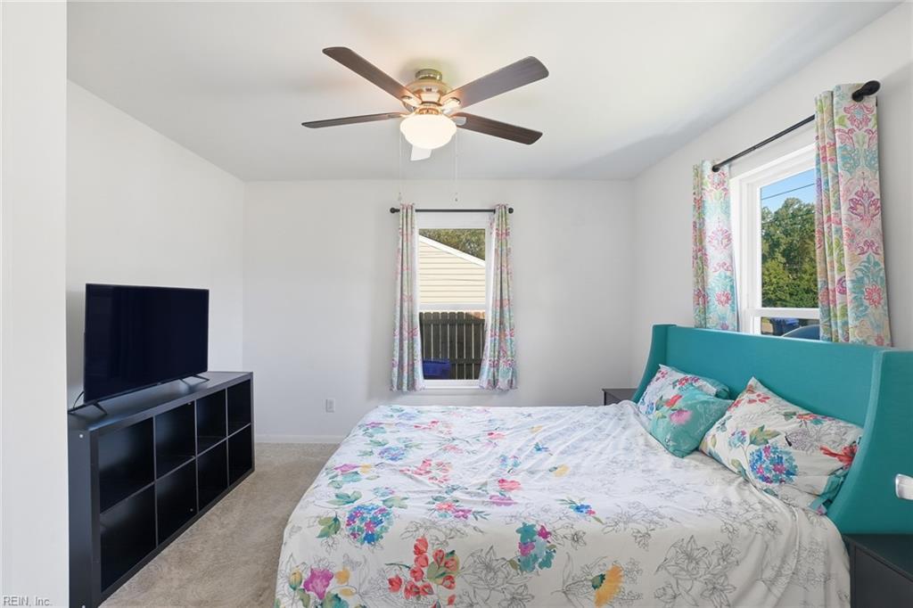 716 Summers PL
