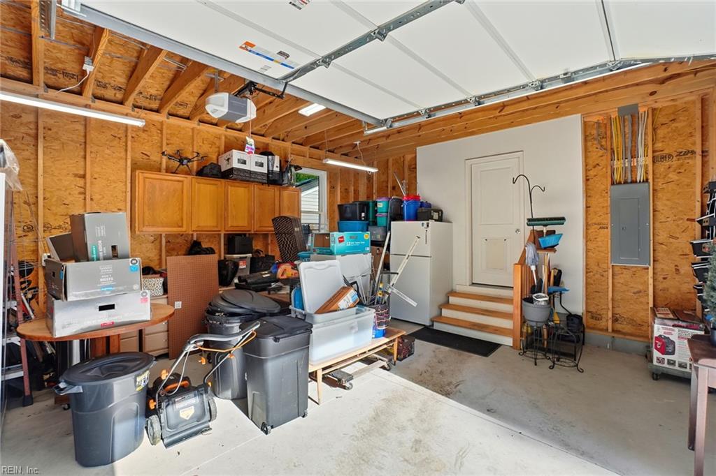 716 Summers PL