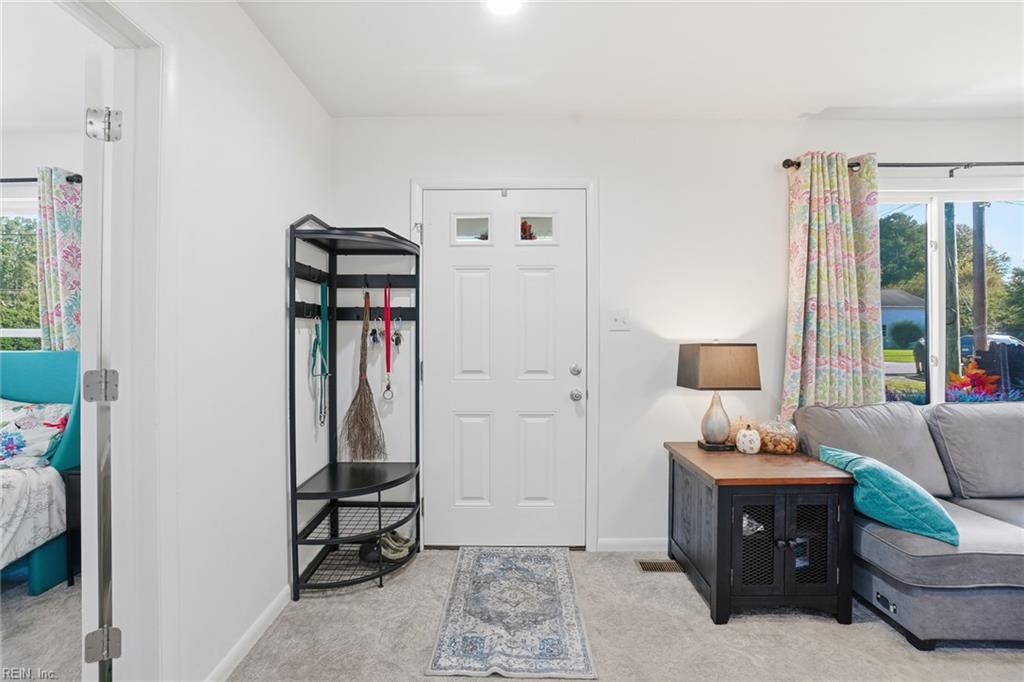716 Summers PL