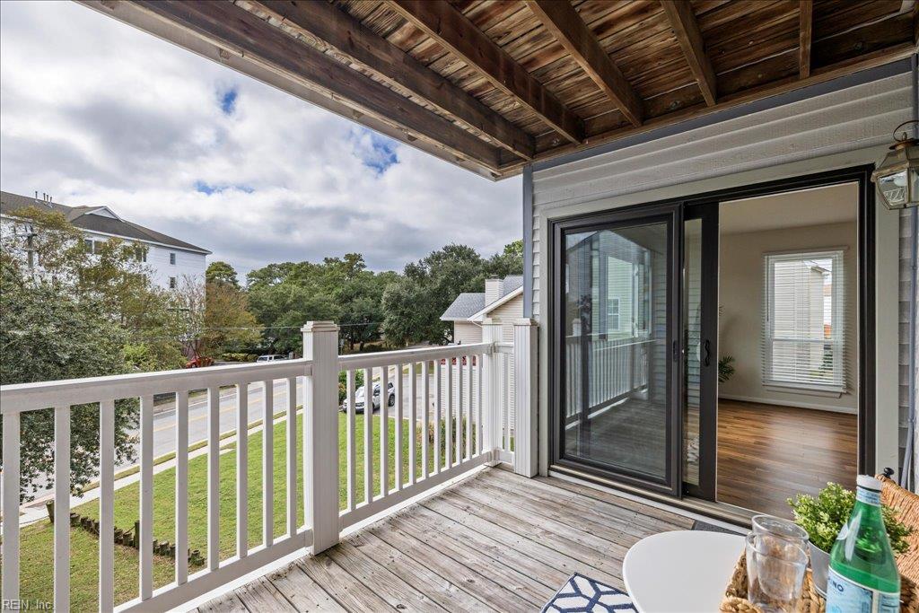 3200 Lynnhaven DR 204