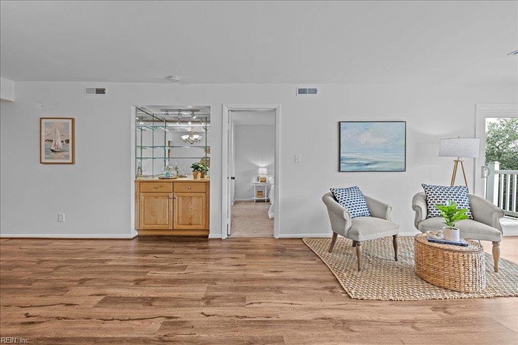 3200 Lynnhaven DR 204