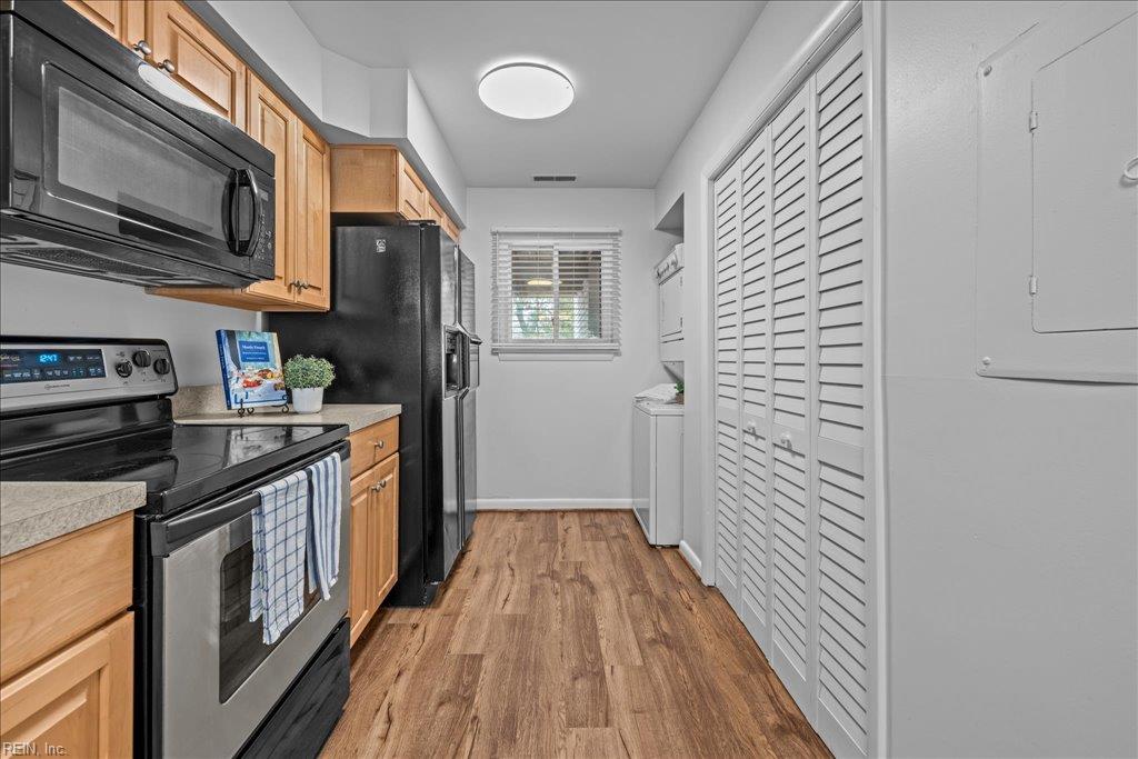 3200 Lynnhaven DR 204