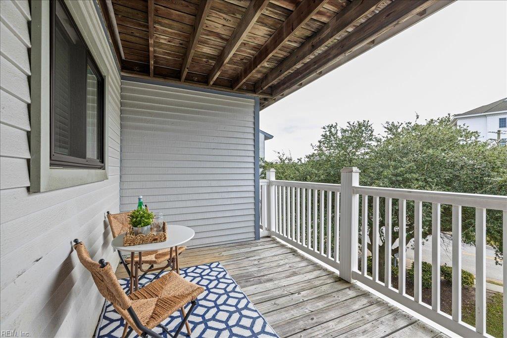 3200 Lynnhaven DR 204