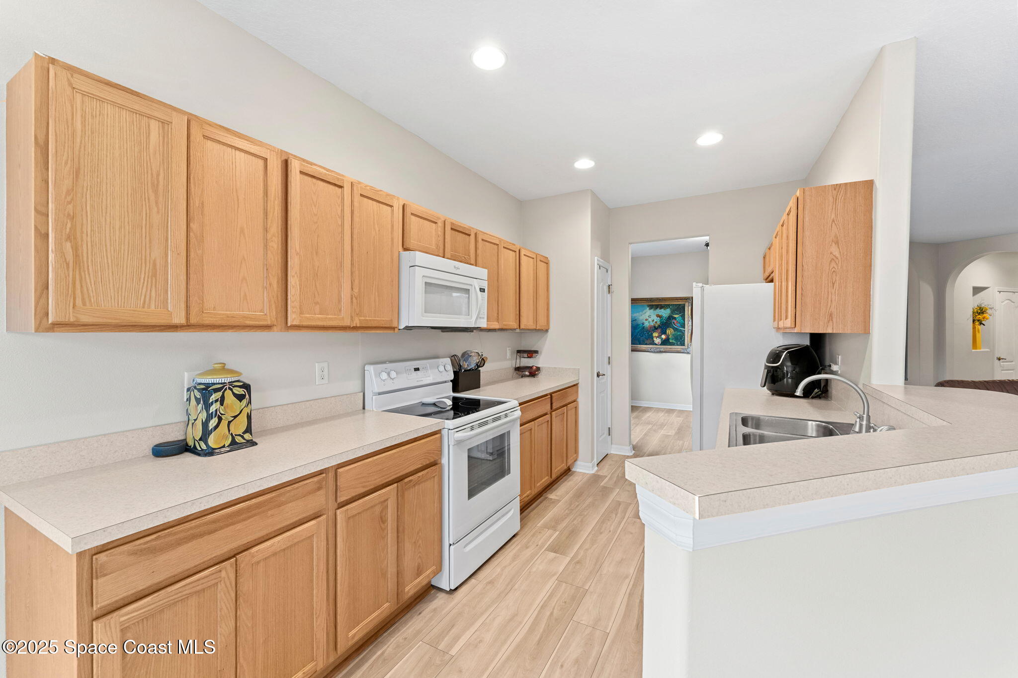 1035 Venetian Drive, 105