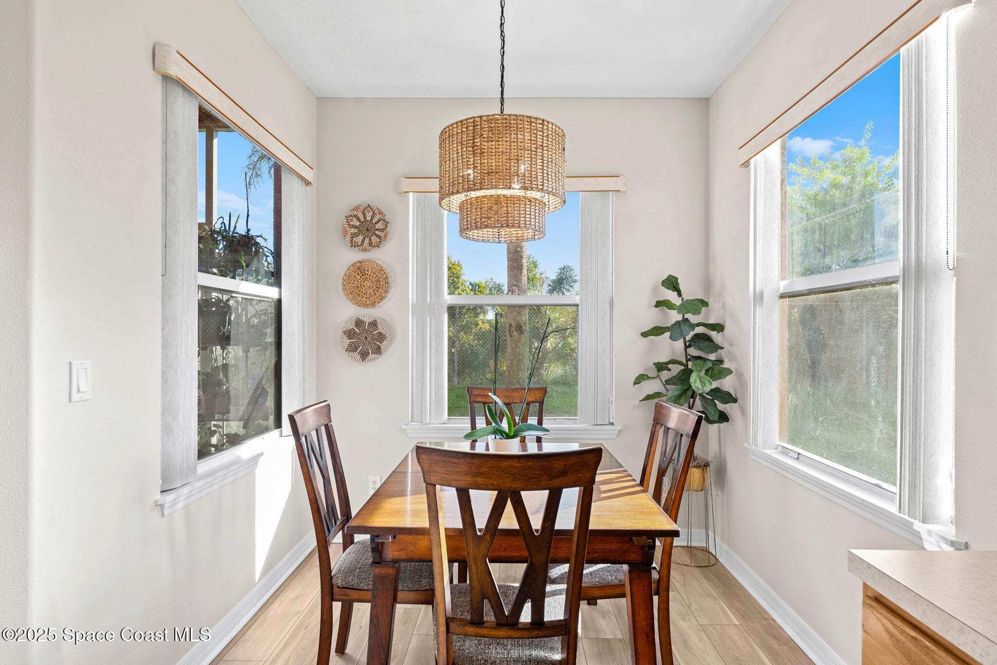 1035 Venetian Drive, 105