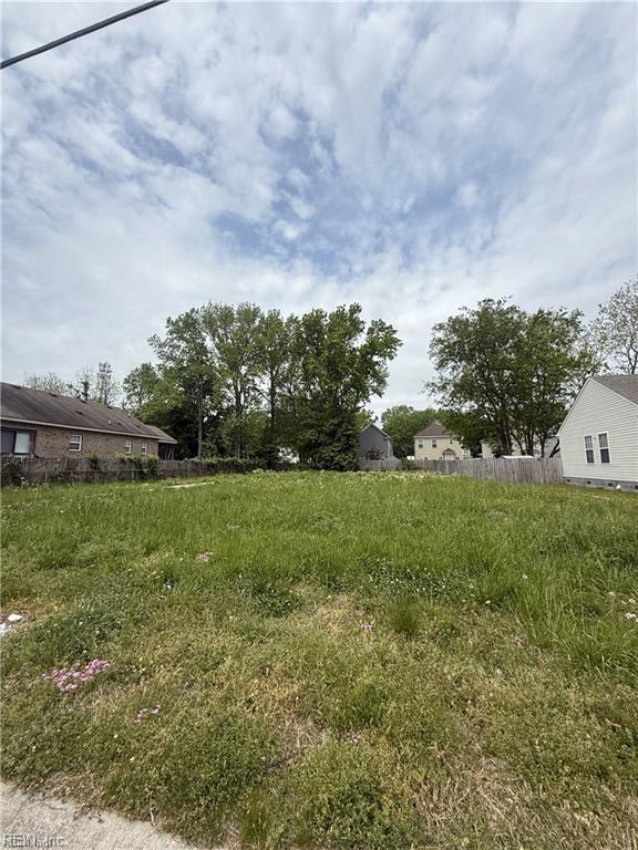 6232 Old Townpoint RD