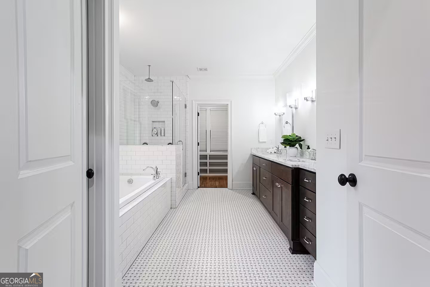 222 Kirkwood Road NE